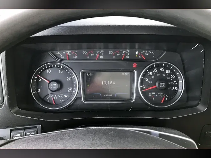 2022 INT LT625 6x4