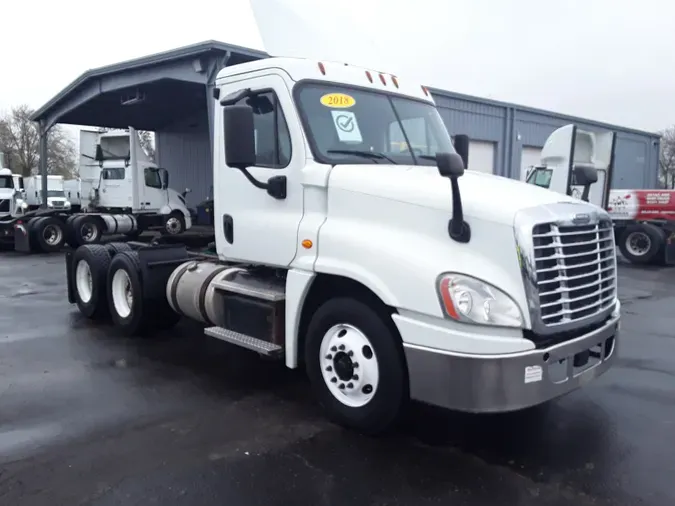 2018 FREIGHTLINER/MERCEDES CASCADIA 125