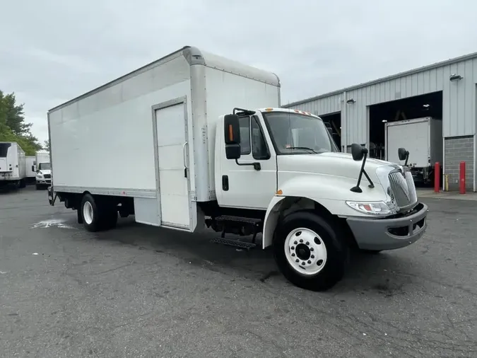2018 NAVISTAR INTERNATIONAL 4300 LP