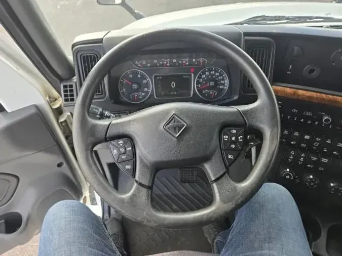 2022 International LT625