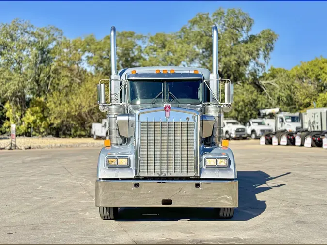 2020 KENWORTH W900L