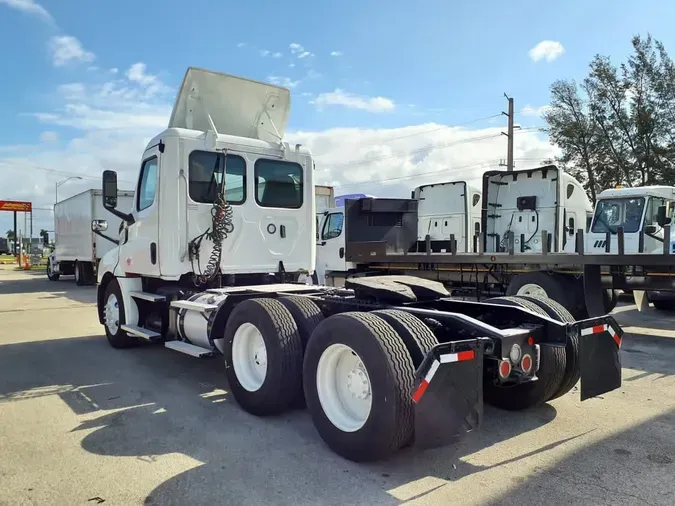 2019 FREIGHTLINER/MERCEDES NEW CASCADIA PX12664