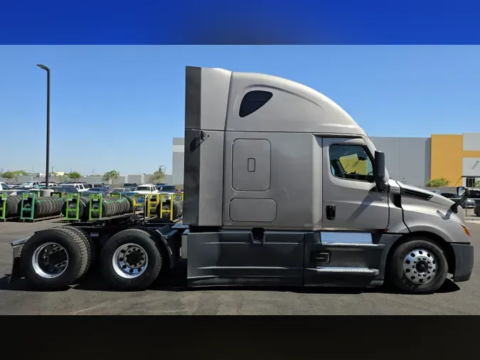 2022 Freightliner Cascadia