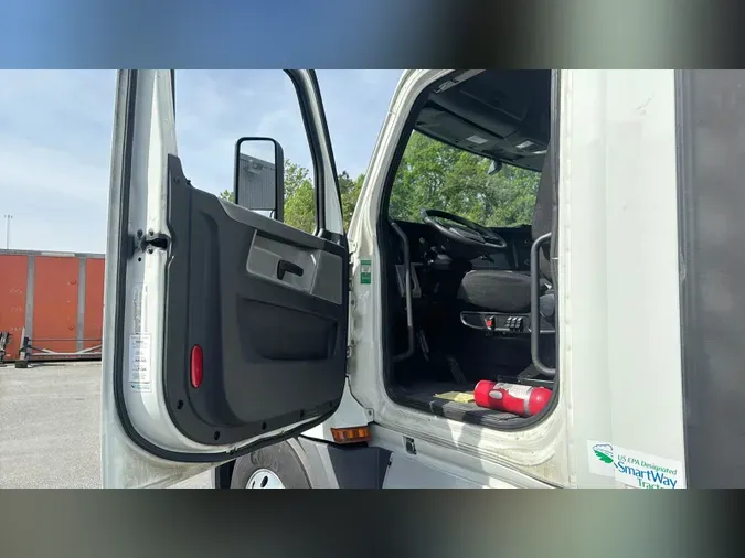 2020 Freightliner Cascadia 12662fb44d26e55a63799e3b08e4f37b7bc