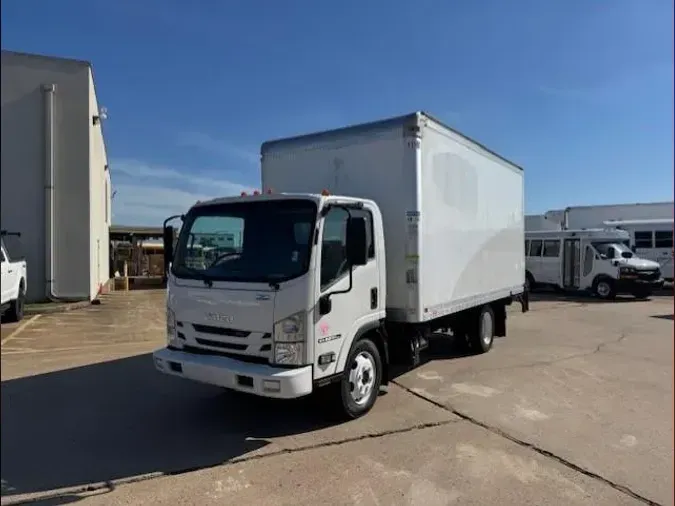 2022 Isuzu NPR-XD