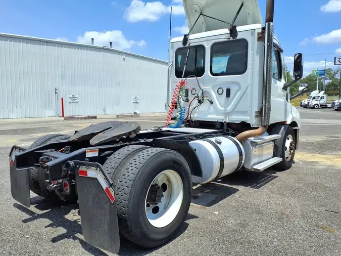 2020 FREIGHTLINER/MERCEDES NEW CASCADIA 11662fdaa40e9c711185a525b709f647eca