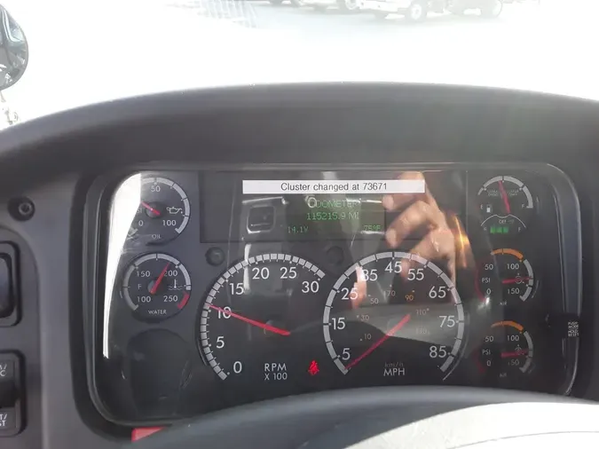 2018 FREIGHTLINER/MERCEDES M2 106