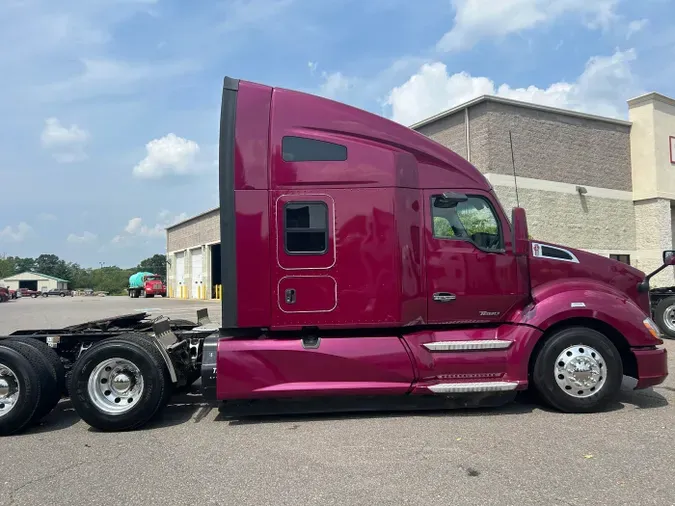 2022 Kenworth T680
