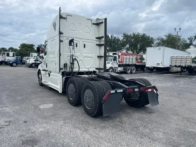 2019 Freightliner T12664ST