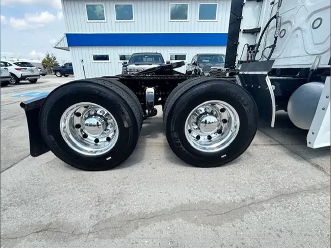 2023 Freightliner PT126SLP