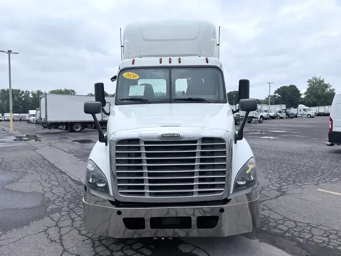 2020 FREIGHTLINER/MERCEDES CASCADIA 125
