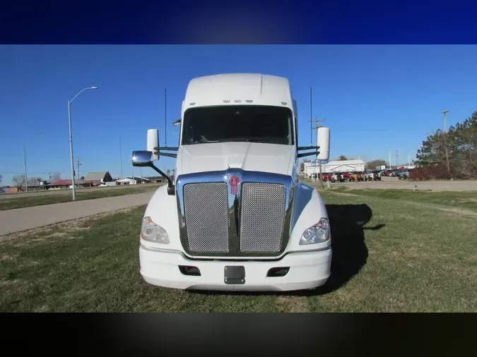 2021 Kenworth T680