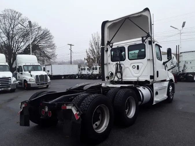 2020 FREIGHTLINER/MERCEDES NEW CASCADIA PX12664