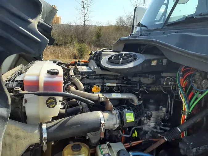 2018 FREIGHTLINER/MERCEDES CASCADIA 125