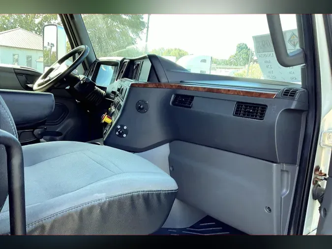 2020 INT LT625 6x4630688014705dd8d81e7294583b35ec8