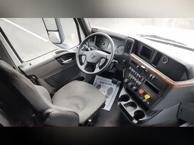 2022 INTERNATIONAL LT