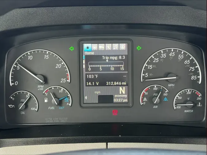 2021 Freightliner Cascadia 126