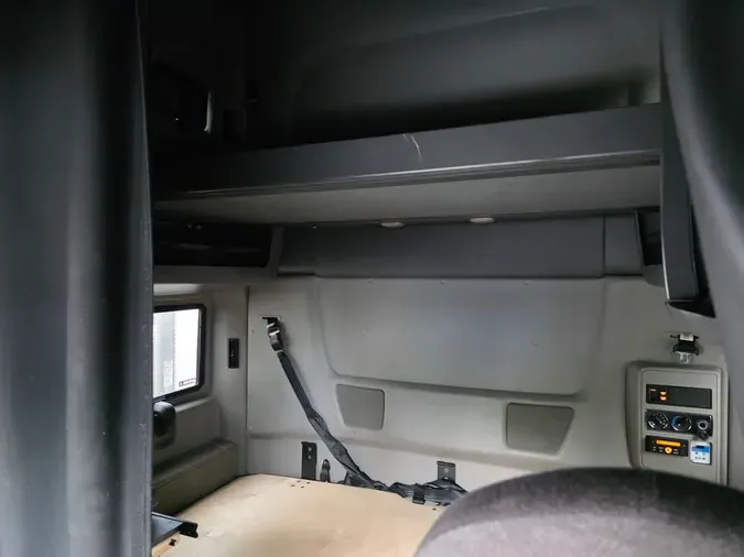 2020 NAVISTAR INTERNATIONAL LT625 SLPR CAB