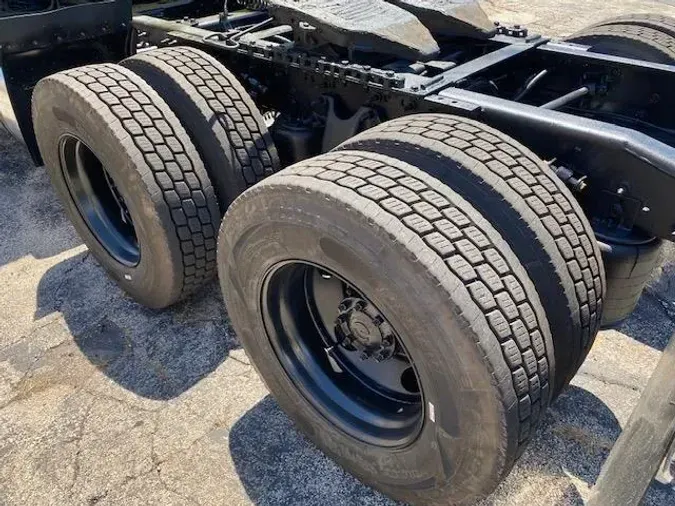 2023 International LT625