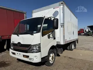 2018 HINO 155