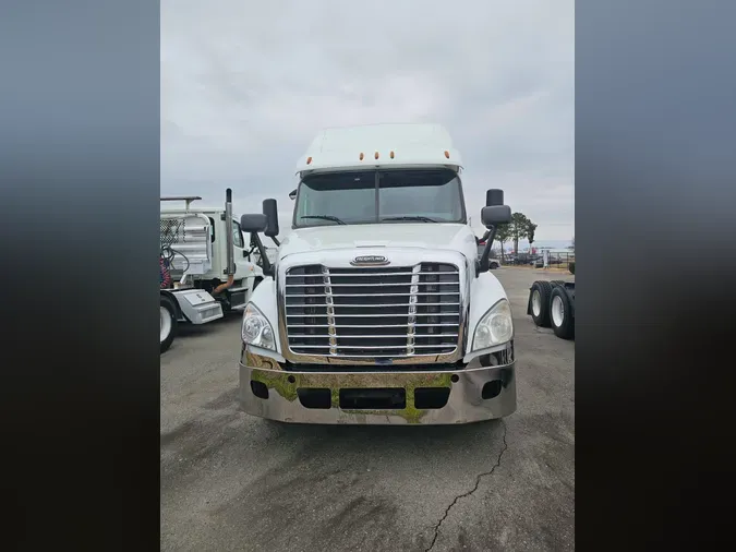 2017 FREIGHTLINER/MERCEDES CASCADIA 125