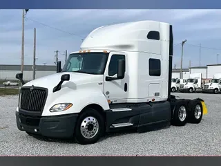 2022 INT LT625 6x4