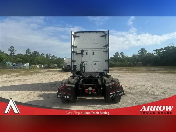 2021 FREIGHTLINER CA126
