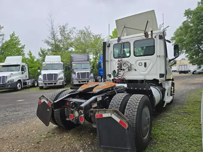 2019 FREIGHTLINER NEW CASCADIA 116