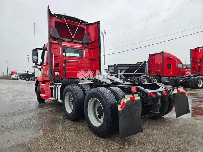 2020 VOLVO VNR64T300