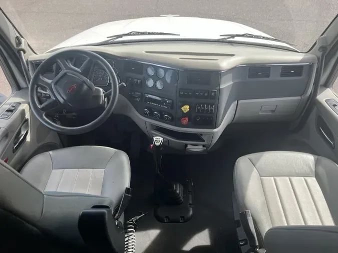 2022 Peterbilt 579
