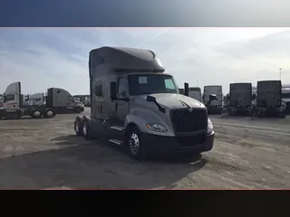 2022 International LT