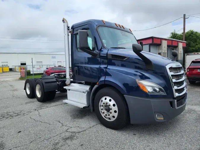 2021 FREIGHTLINER CASCADIA PX11664ST