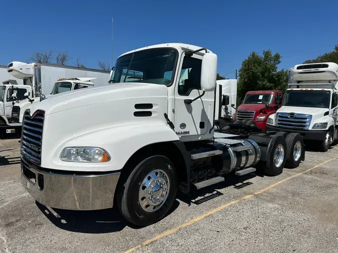 2018 MACK CXU613631be8fa5fe6452f8258f4c3d75aa965