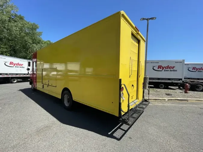 2016 FRTLR CUSTOM CHASSIS CORP MT55