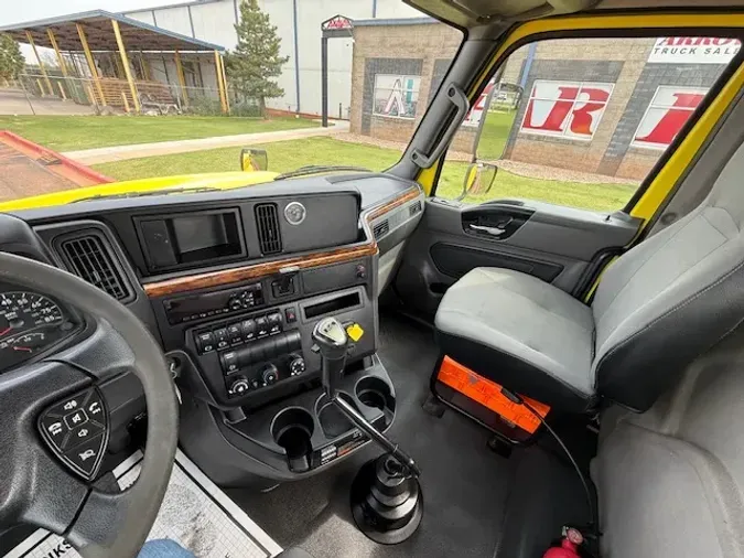 2018 INTERNATIONAL RH613