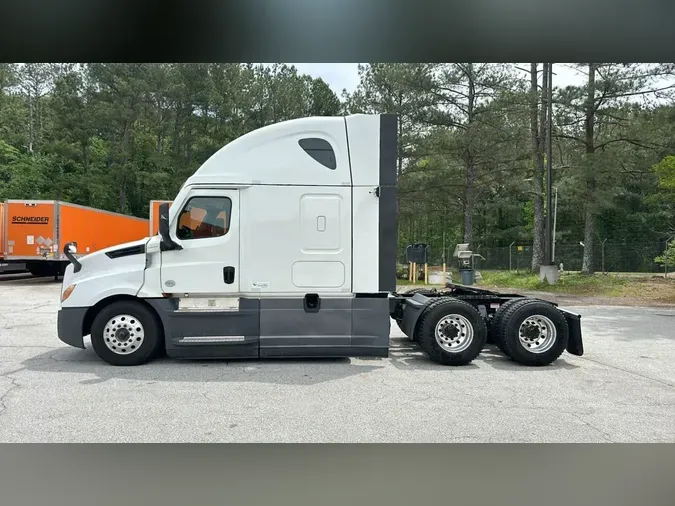 2021 Freightliner Cascadia