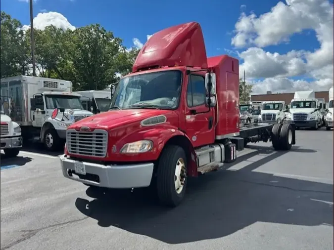 2022 FREIGHTLINER/MERCEDES M2 106632089a03f5d498338a2583495aeab43