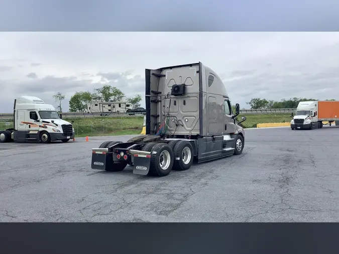 2022 Freightliner Cascadia 12663222a34dbf415ed88e9995bac438103