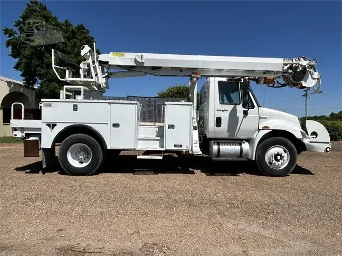 2011 ALTEC DM47BR