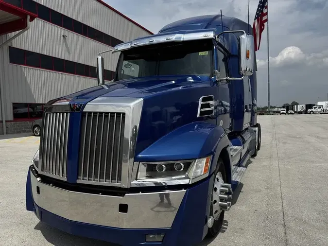 2020 Western Star 5700 XE