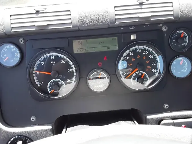 2019 FREIGHTLINER/MERCEDES CASCADIA 125