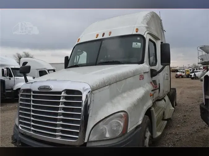 2012 FREIGHTLINER CASCADIA 125