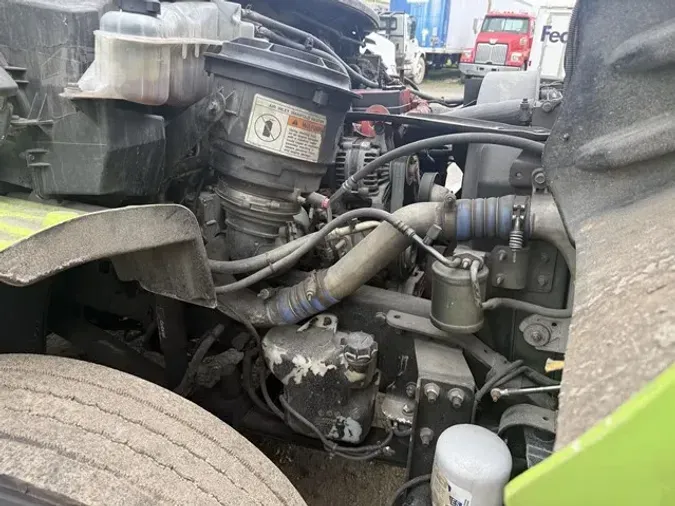 2011 FREIGHTLINER BUSINESS CLASS M2 106632f1a86909cd4685fa5bb9e0c436545
