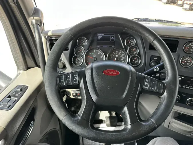 2021 Peterbilt 567