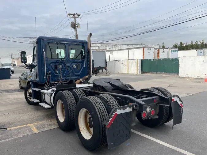 2017 FREIGHTLINER/MERCEDES CASCADIA 113