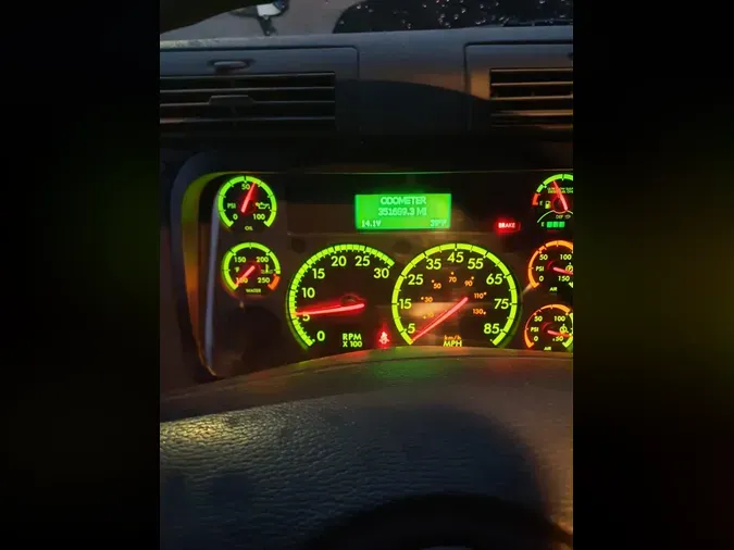 2019 FREIGHTLINER/MERCEDES CASCADIA 125