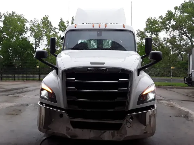2019 FREIGHTLINER NEW CASCADIA PX12664