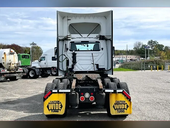 2022 INT LT625 6x4