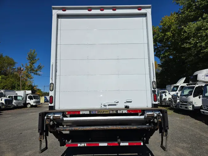 2018 FREIGHTLINER/MERCEDES M2 106