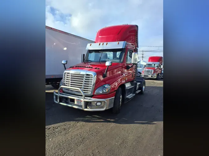 2019 FREIGHTLINER/MERCEDES CASCADIA 12563358aeb4504d5c7d2ddcc75d7be6f1f